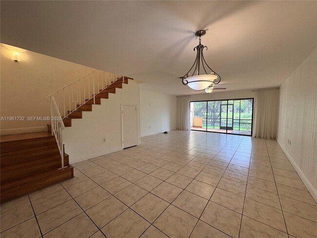 Building Photo - 3855 Estepona Ave