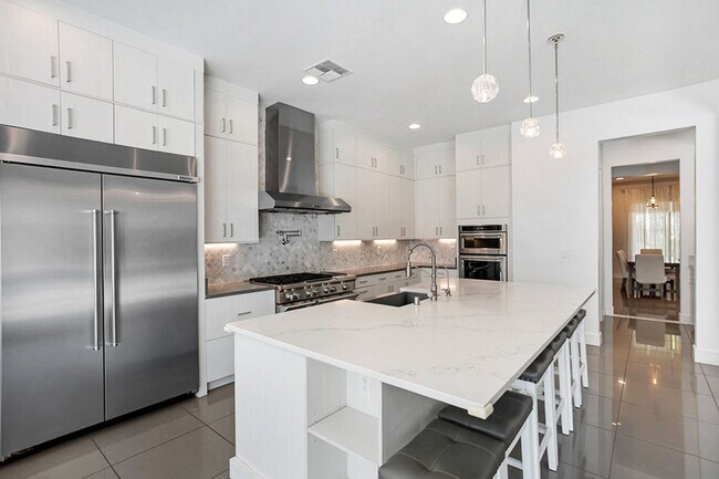 Foto del edificio - Single Story Pool Home In Reverence Guard Gated Community
