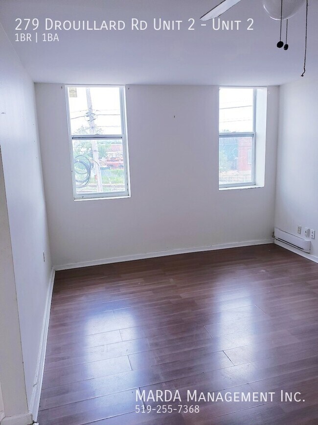Building Photo - COZY 1 BED/1 BATH UNIT IN SECURE BUILDING + HYDRO & FREE WIFI!!