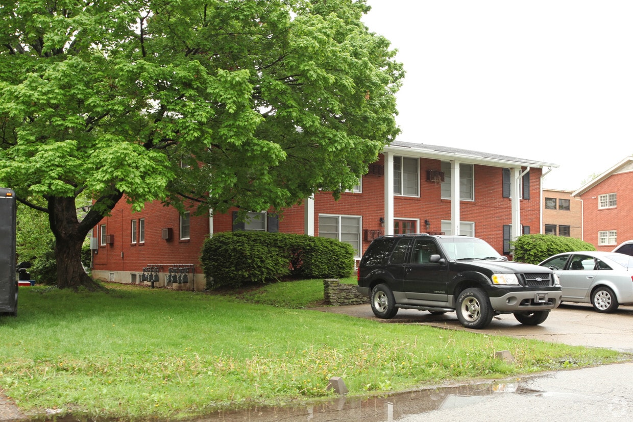 Building Photo - 4214 S Church Way