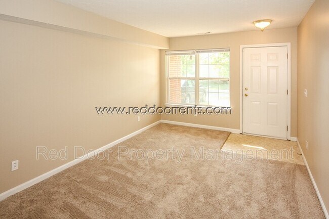 Building Photo - 4230 Carson Ln