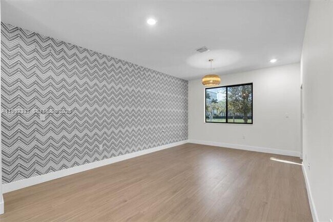 Foto del edificio - 8363 NW 41st St