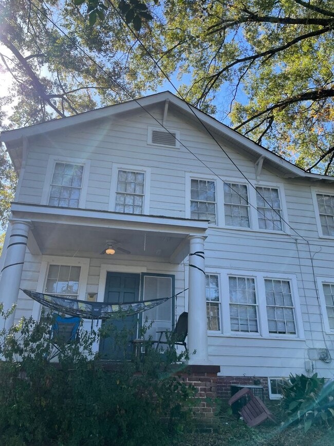 Building Photo - 1701 3rd St