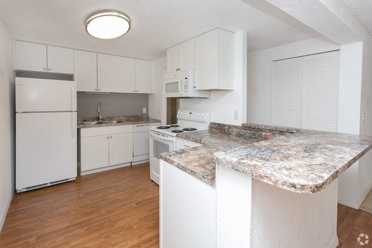 Bentwood Apartments Apartments in Gainesville, FL