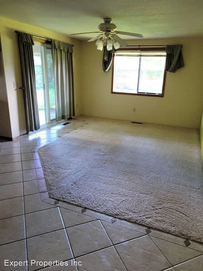 Building Photo - 3 br, 2 bath House - 2316 Derry Ct