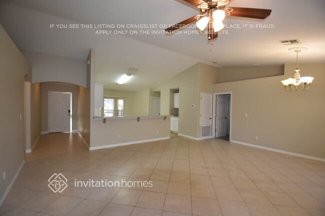 Building Photo - 11609 Lake Dr