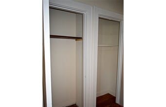 Building Photo - 415 Probasco St