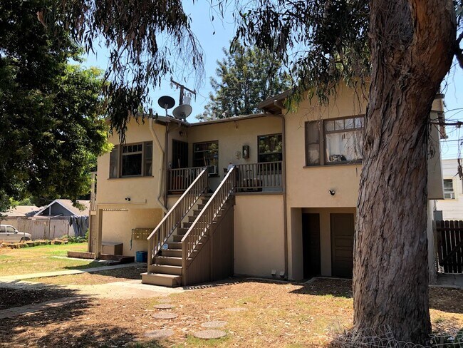 Foto del edificio - 923 N Park Cir