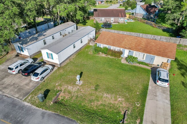 Building Photo - Mobile Home for Rent