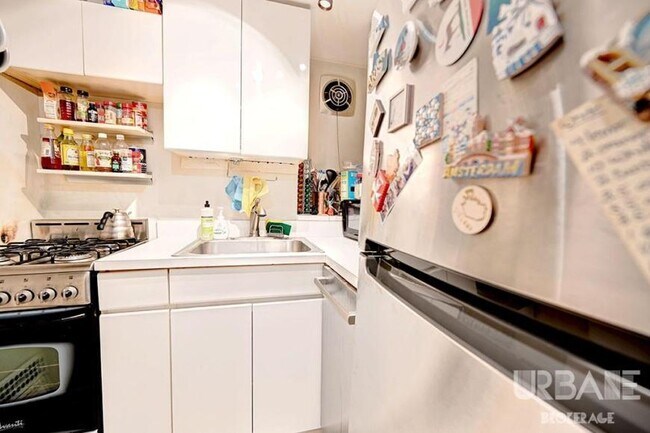 Foto del edificio - 1 bedroom in NEW YORK NY 10014
