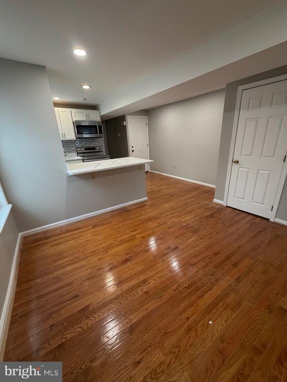 Foto del edificio - 1458 Riverside Ave