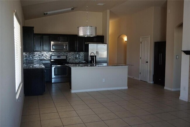 Foto del edificio - 5828 Megan St