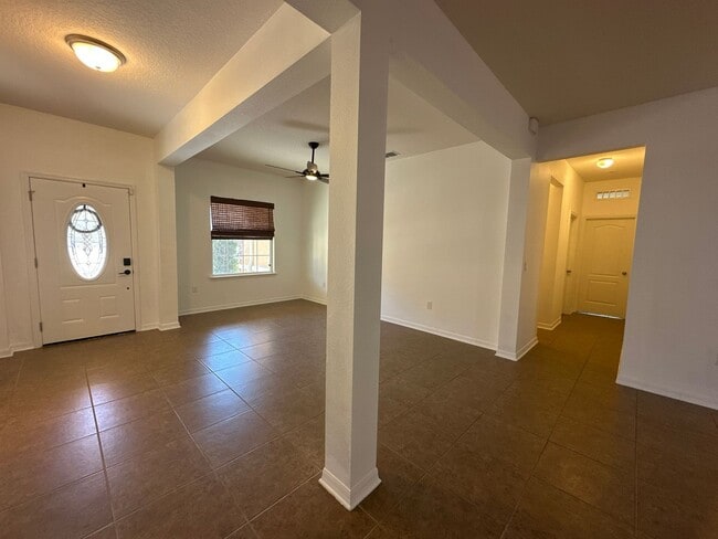 Foto del edificio - Room to Live, Space to Thrive