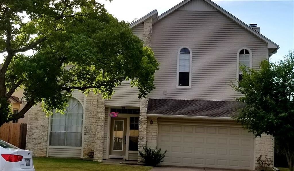 Foto principal - 12616 Hunters Chase Dr