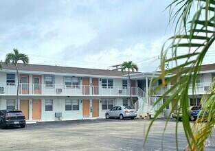 Building Photo - 810 Lake Shore Dr