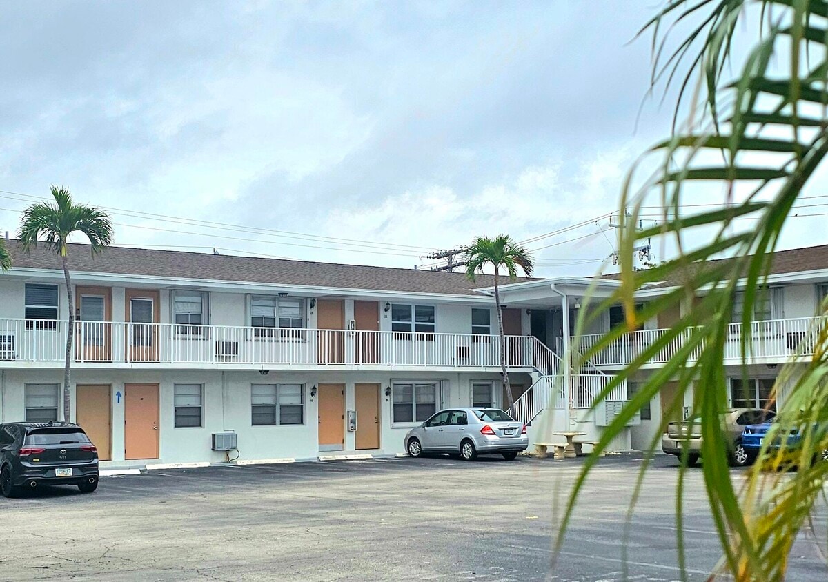 Foto principal - 810 Lake Shore Dr