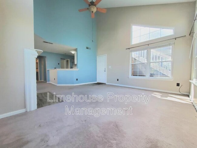 Building Photo - 5064 Heathglen Cir