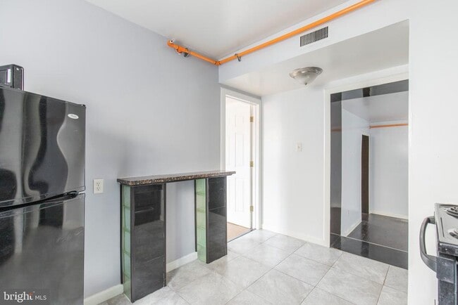 Foto del edificio - 507 W Girard Ave