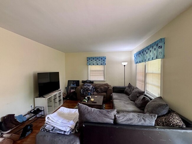 Photo - 405 Smith Avenue House