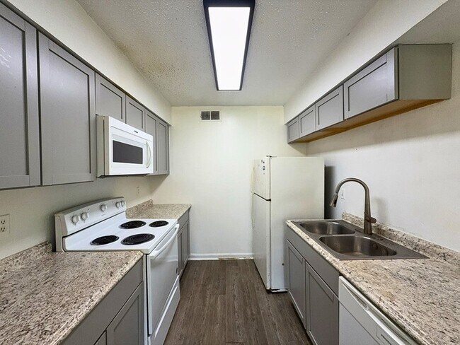 Foto del edificio - 2613 Amherst Ct