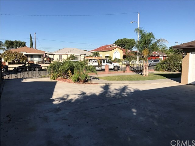 Foto del edificio - 18004 Elaine Ave