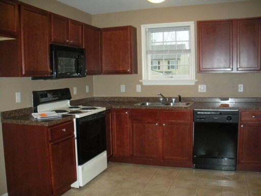 Primary Photo - 257 Red Cedar Ln