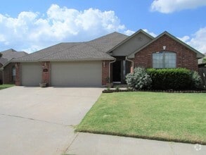 Building Photo - 3016 Cruden Dr