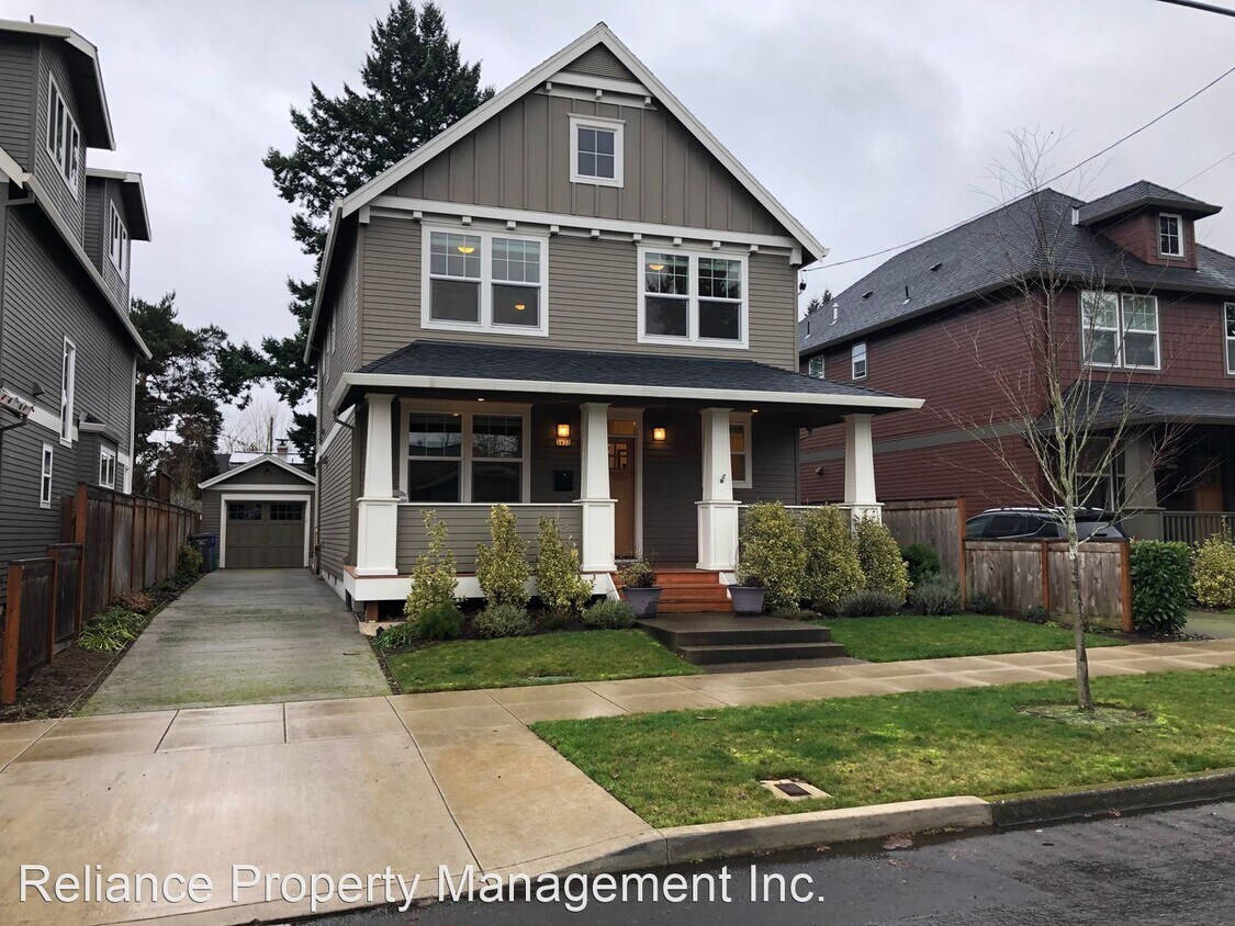 Primary Photo - 3 br, 3 bath House - 3932 NE 66th Ave.