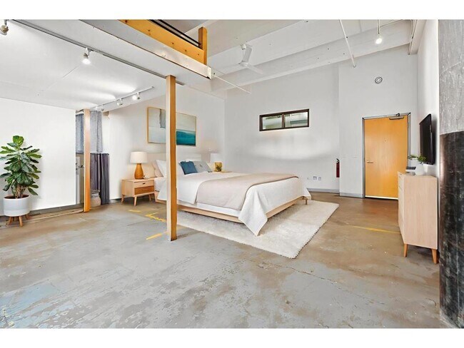 Foto del edificio - 700 N Washington Ave