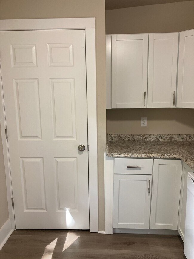 Foto del edificio - 1 Bedroom Fully Remodeled