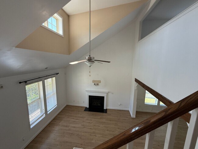Foto del edificio - Stunning 4 Bed, 2.5 Bath Home in Cameron