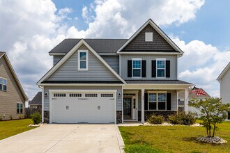 Building Photo - 290 Brentmoor Dr