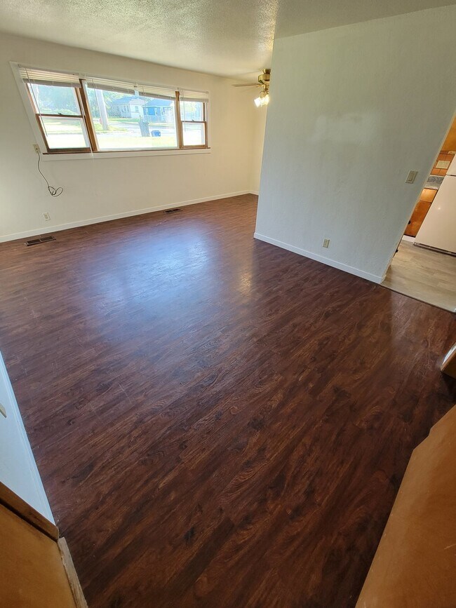 Foto del edificio - 2 Bedroom | 1 Bathroom Unit in Marion Avai...