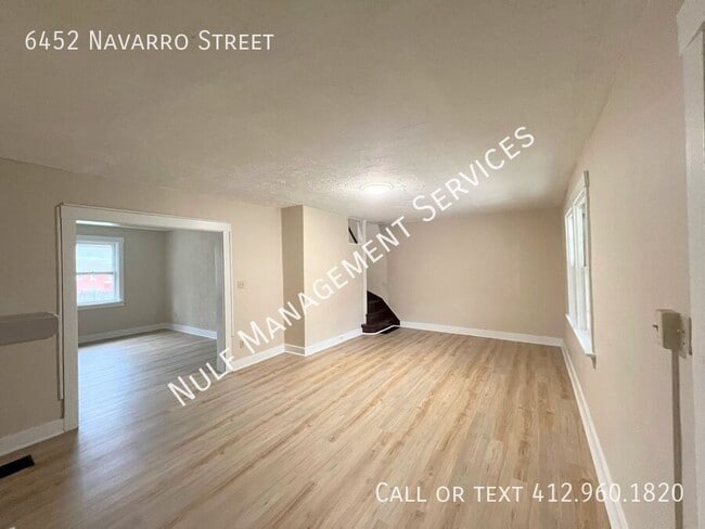 Foto del edificio - 6452 Navarro St