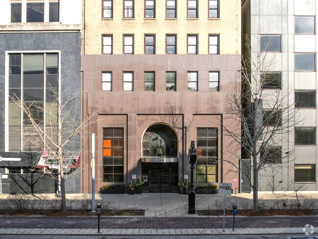 Foto del edificio - 110 Condos