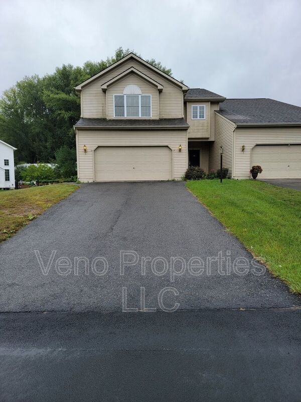 Foto del edificio - 16 Secretariat Ln