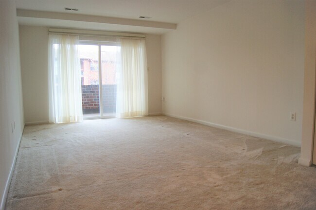 Foto del edificio - Charming 2 Bedroom/2 Bathroom Apartment in Perry Hall, MD!