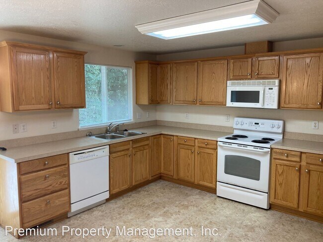 Foto del edificio - 3 br, 2 bath House - 636 Blair Court NE