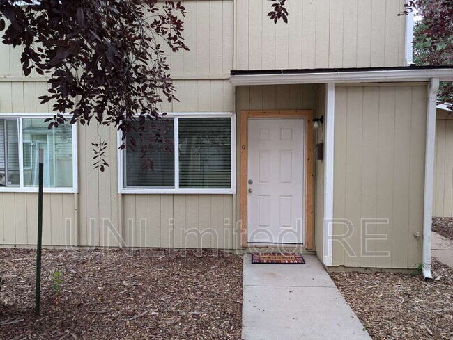 Photo - 319 N Park St Apartment