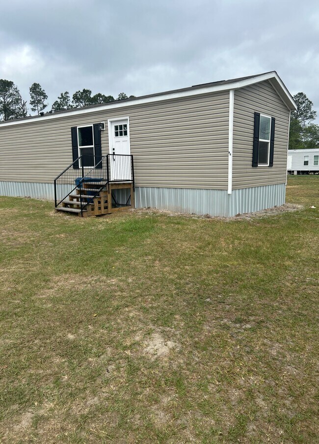 Foto del edificio - Earls Lot #2B