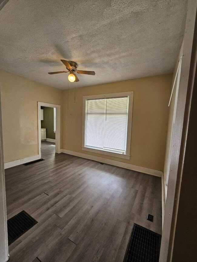 Foto del edificio - 204/206/208 N Fort Wayne St