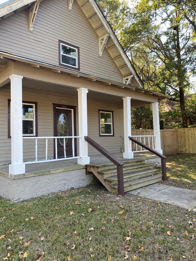 Foto principal - 1802 W Houston St
