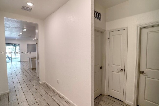 Building Photo - 30600 SW 193rd Ave