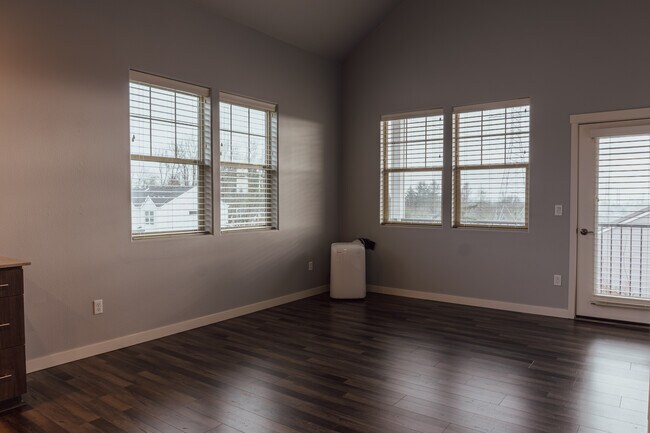 Foto del edificio - 16284 NW Chadwick Way