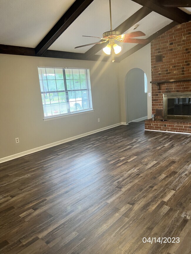 Foto del edificio - 1103 Hickory St