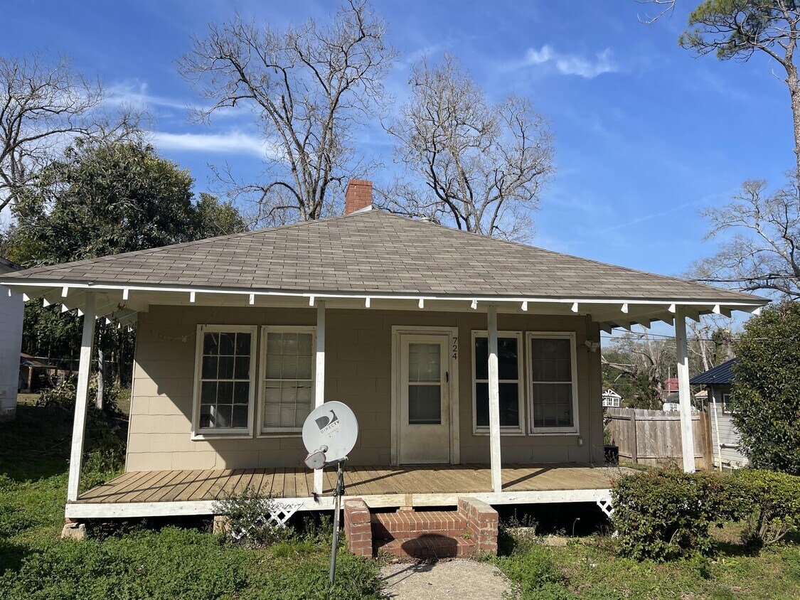 Primary Photo - 724 Preston St