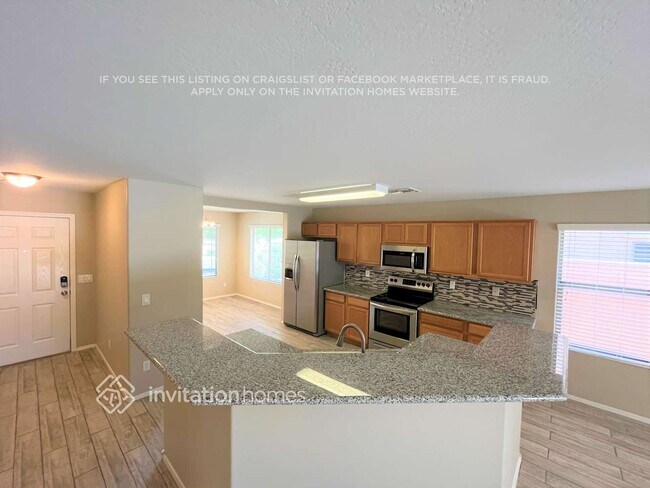Foto del edificio - 11310 N 161st Dr
