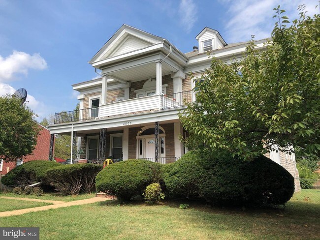 Foto del edificio - 4000 Fallstaff Rd