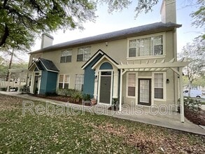 Building Photo - 13703 Richmond Park Dr N