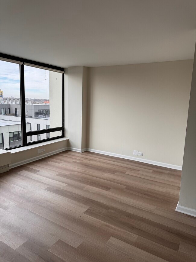 Foto del edificio - 5445 N Sheridan Rd